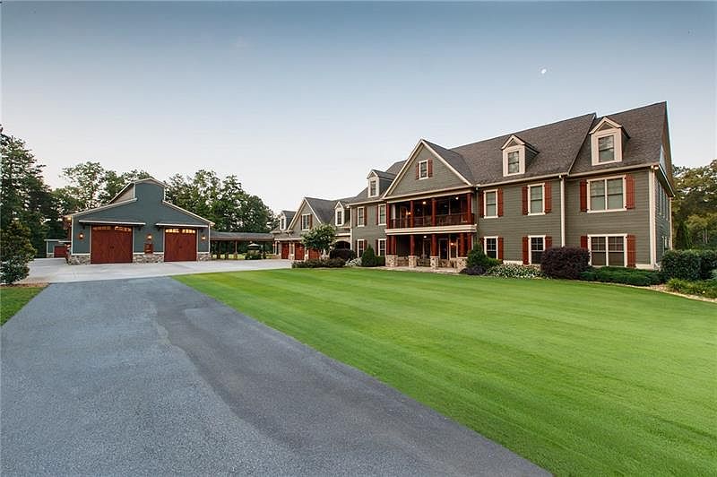 1st image of 303 Stillwater Ln