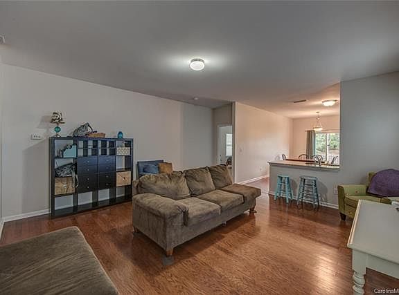 5th image of 5073 Newport Lakes Dr