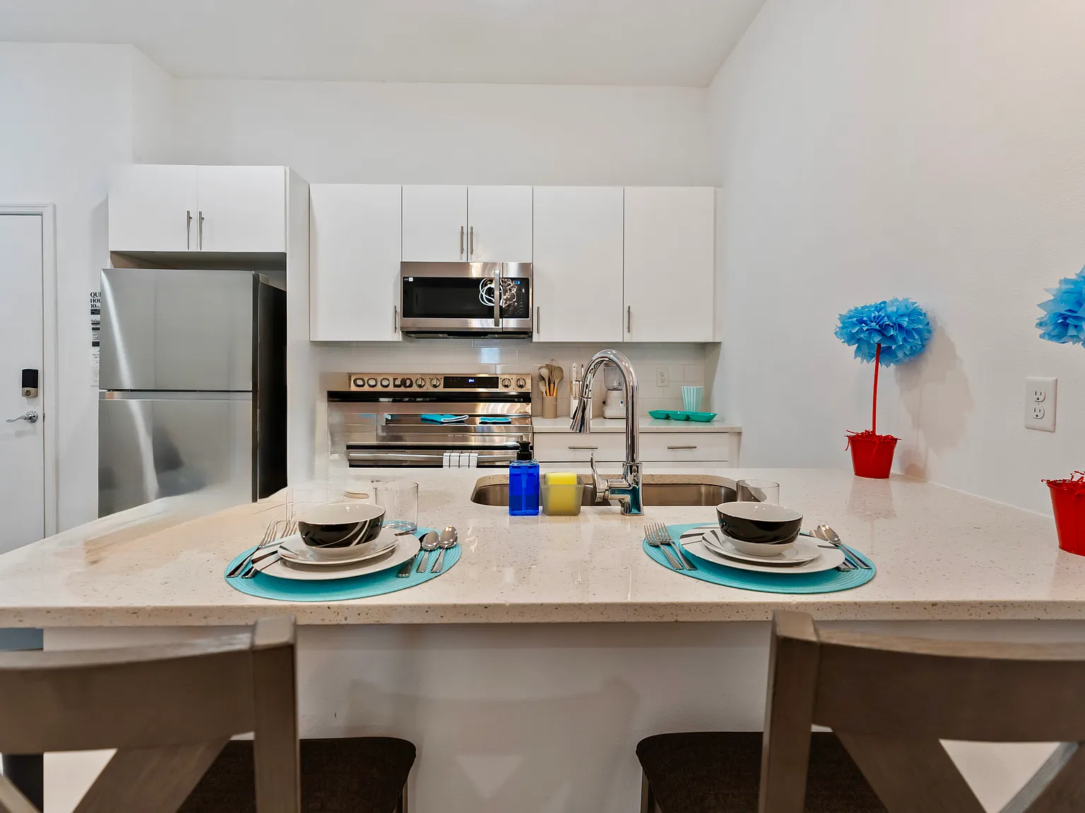 5 bed, 2059 sqft, $3,300 — Photo 1