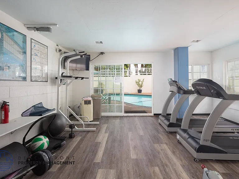 3415 Linden Ave. — Photo 14