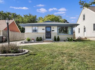 3525 S 45th St, Greenfield, WI 53220