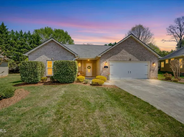 29 Dunham Cir, Johnson City, TN 37601