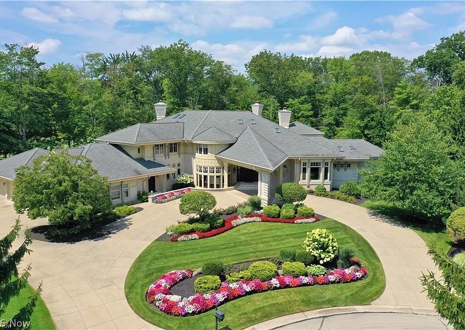 1st image of 735 Hardwick Dr