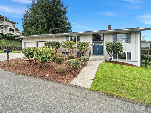 1102 51st Street NE, Tacoma, WA 98422