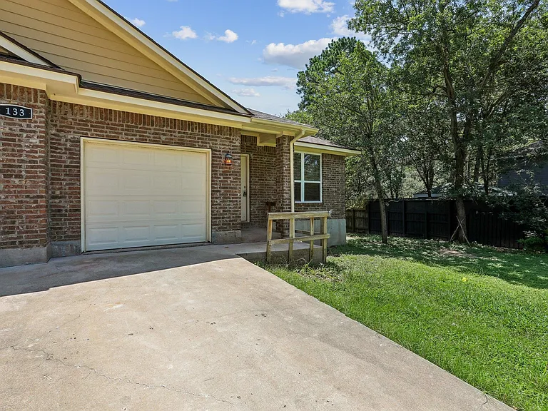 133 N Kanaio Dr #B — Photo 24