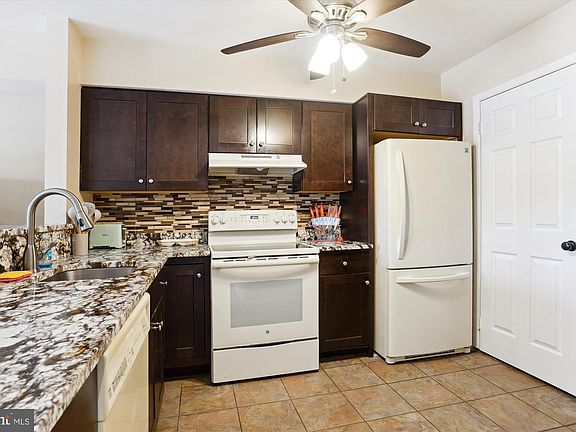 4th image of 8075 Pantano Pl #6