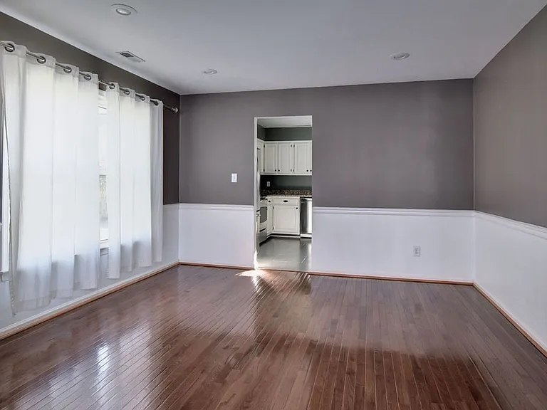 802 Marquette Ct — Photo 7