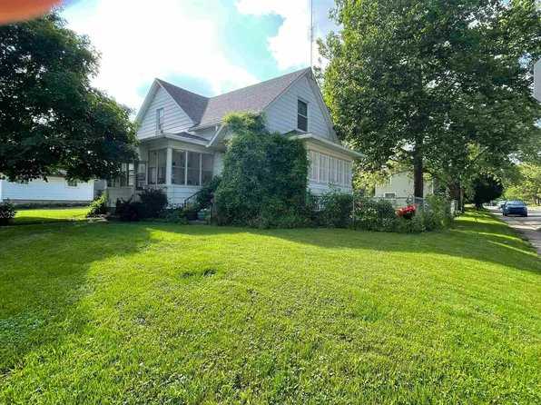 104 W Oak St, Decatur, IN 46733