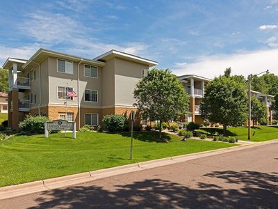 1600 Arundel St APT 201, Saint Paul, MN, 55117