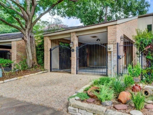 9400 Doliver Dr APT 9, Houston, TX 77063