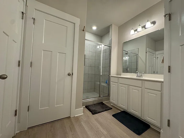 104 Greensdale Ln — Photo 34
