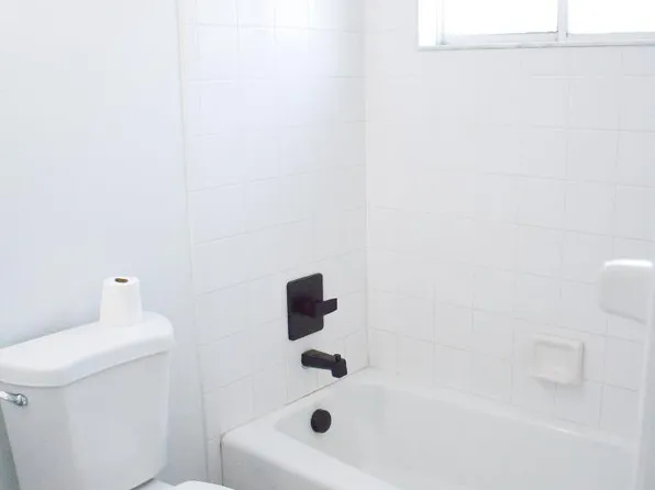 211 Circle Dr APT 27C, Cape Canaveral, FL 32920