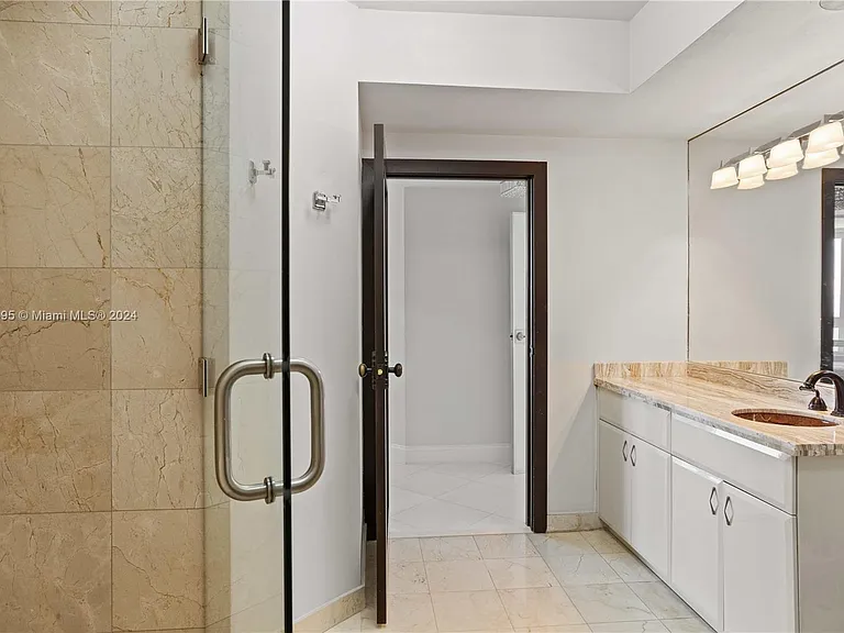 6365 Collins Ave #3803 — Photo 24