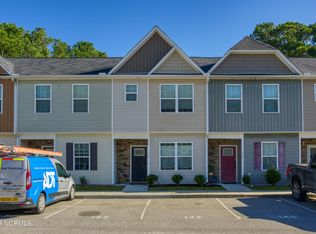 142 Beacon Woods Dr, Holly Ridge, NC 28445