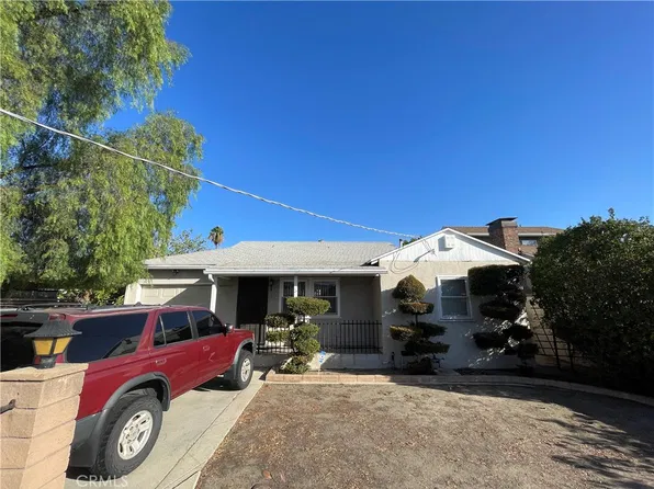 11751 Arminta St, North Hollywood, CA 91605