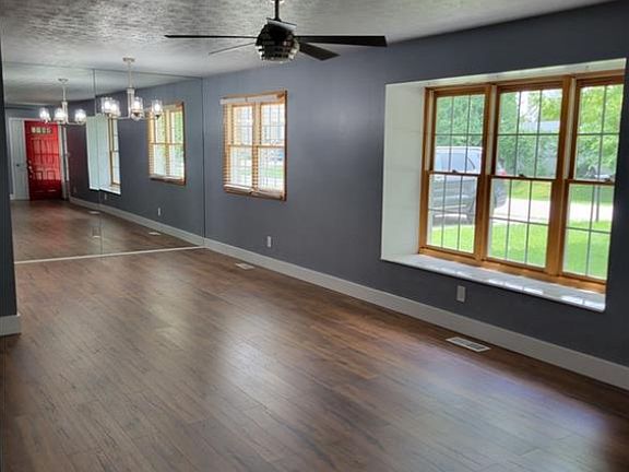 2nd image of 4777 Dawnwood Dr