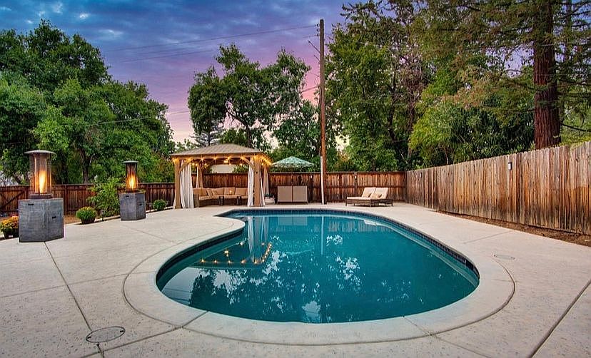 1st image of 3652 Hollister Ave