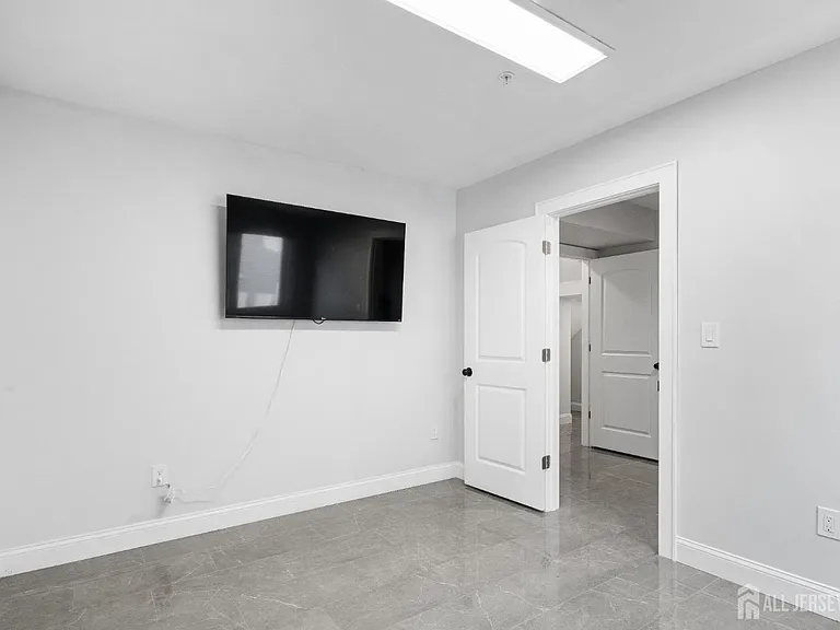 22 Arcadia Pl #B — Photo 35
