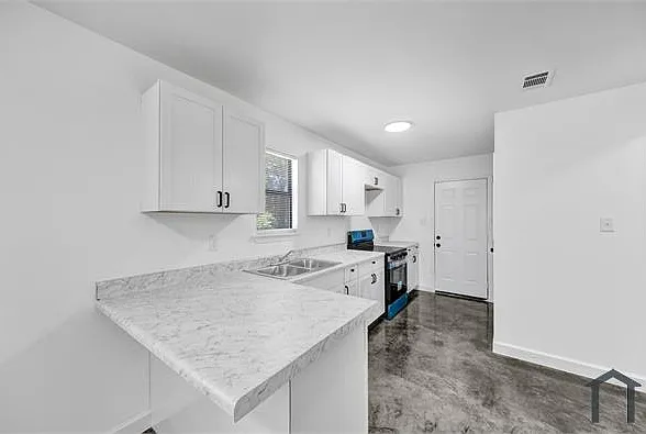 728 King Ave — Photo 9