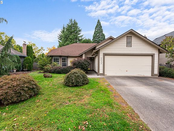 2nd image of 2052 SE 158th Loop