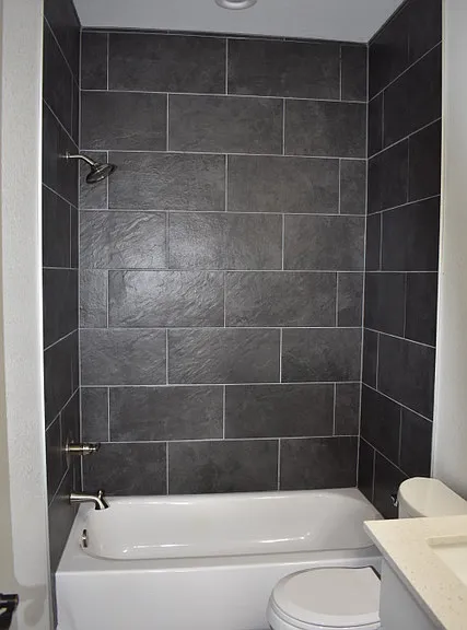 1216 W Nelson St — Photo 11