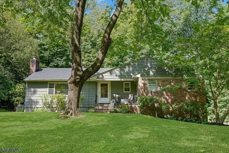6 Brookfield Way photo 1