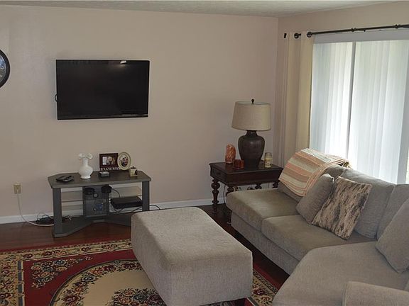 5th image of 6205 Rhonda Dr