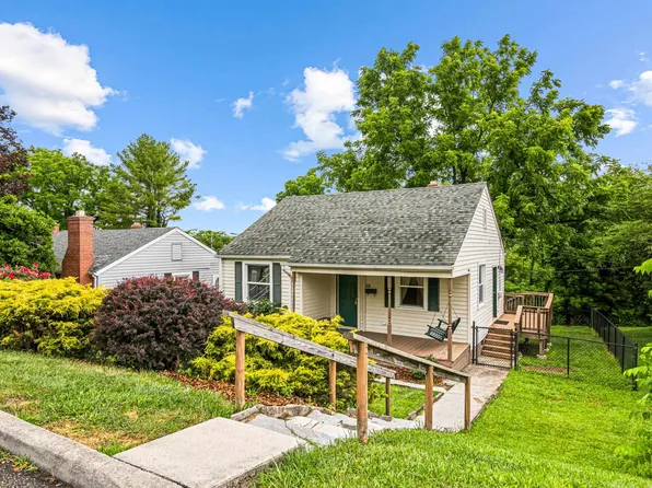 108 Monroe St, Radford, VA 24141