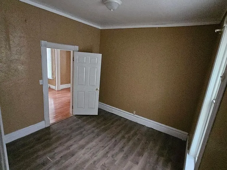 1812 NE Monroe St — Photo 15