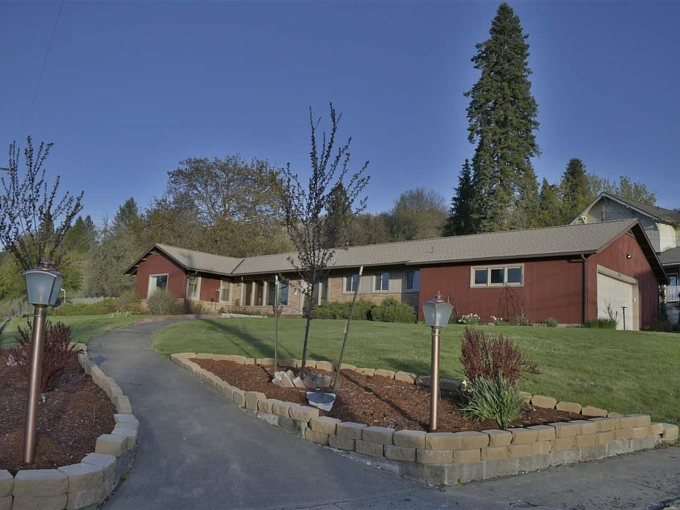 302 E Fairview St, Colfax, WA 99111 Zillow