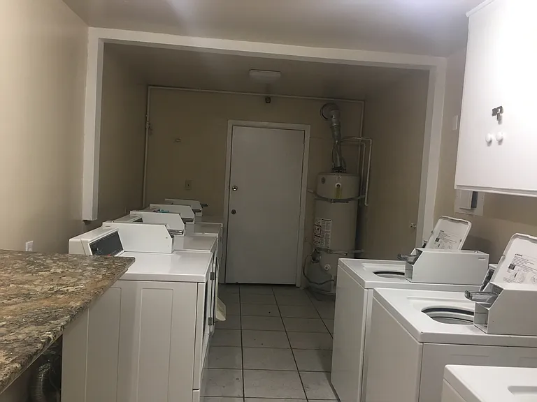 1382 W Orange Grove Ave #C — Photo 12