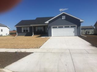 108 Rolling Meadow Dr, Darien, WI 53114