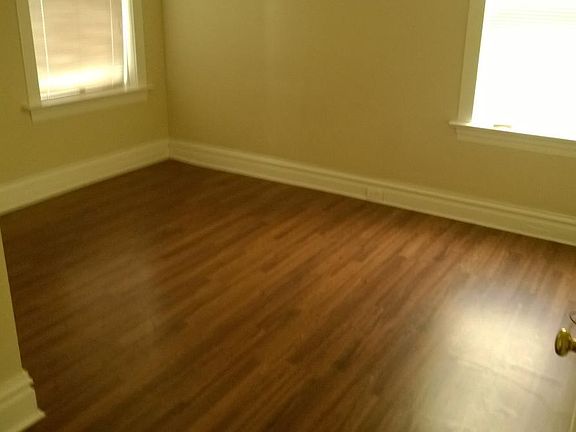 Middle Bedroom
