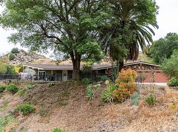 5th image of 23238 Westwood St