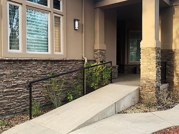3rd image of 284 Catalpa Ln