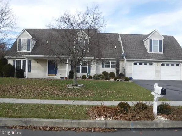 304 Barnett St, New Bloomfield, PA 17068