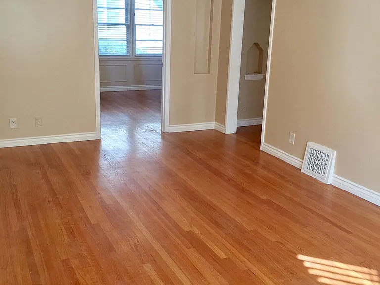 626 Midvale Ave #2 — Photo 3