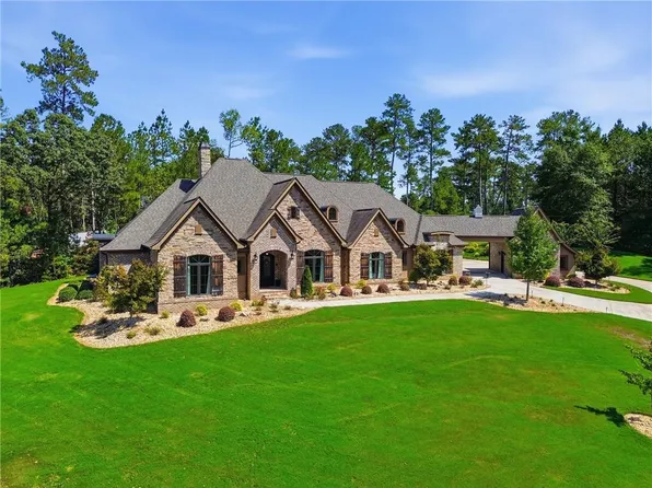 515 River Forest Dr, Forsyth, GA 31029