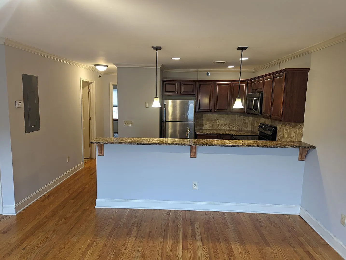 128 W. 4th St. — Photo 2