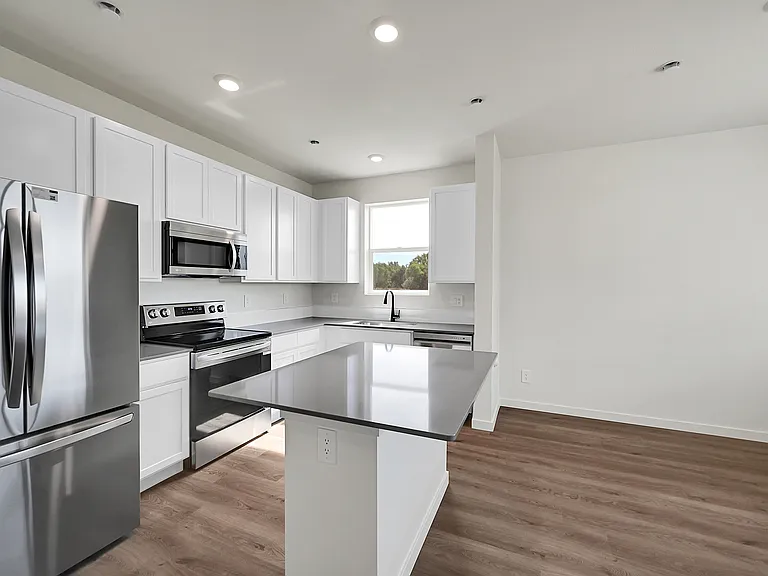507 Condor Way — Photo 4