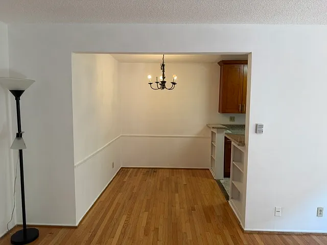 1 bed, 700 sqft, $2,296 — Photo 4