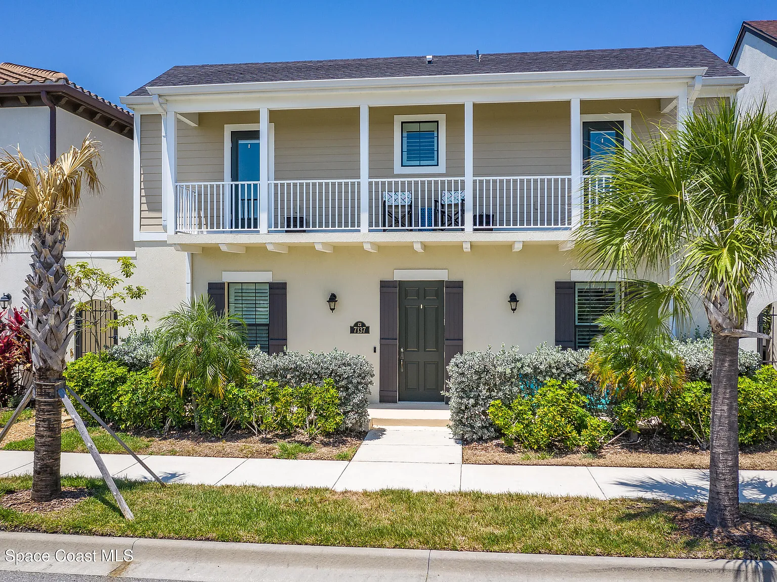 4 bed, 4.0 bath, 3082 sqft, $3,500 — Photo 1