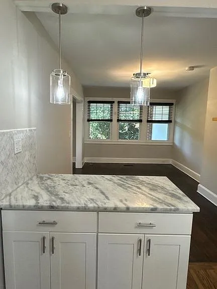 432 Kenneth Sq — Photo 11