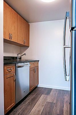 3rd image of 229 Chrystie St APT 837