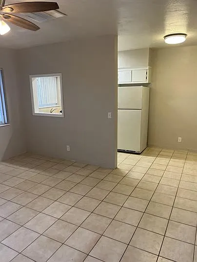 Building Photo - 6400 NE 18th Ave #14