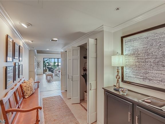 3rd image of 1900 Virginia Ave APT 203