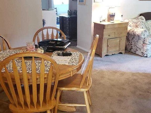 5th image of 69 Pointe Cir S