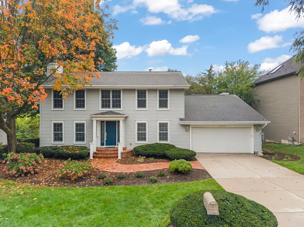 2256 Ridgewood Rd, Lisle, IL 60532