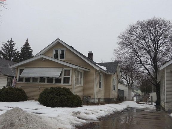 3rd image of 2314 8th St
