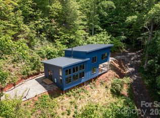 83 Mount Airy Rd, Marshall, NC 28753